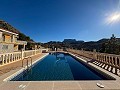 Villa mit Panoramablick und allen Annehmlichkeiten nur einen Schritt entfernt in Real Estate Alicante