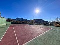 Villa mit Panoramablick und allen Annehmlichkeiten nur einen Schritt entfernt in Real Estate Alicante