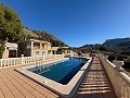 Villa mit Panoramablick und allen Annehmlichkeiten nur einen Schritt entfernt in Real Estate Alicante
