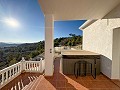 Villa confortable avec piscine et vue panoramique sur les montagnes à Petrer in Real Estate Alicante
