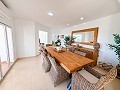 Villa confortable avec piscine et vue panoramique sur les montagnes à Petrer in Real Estate Alicante