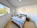 Villa confortable avec piscine et vue panoramique sur les montagnes à Petrer in Real Estate Alicante