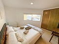 Villa confortable avec piscine et vue panoramique sur les montagnes à Petrer in Real Estate Alicante