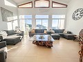Villa confortable avec piscine et vue panoramique sur les montagnes à Petrer in Real Estate Alicante