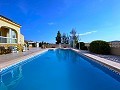 Beautiful Rural House with Pool in Pinoso in Real Estate Alicante
