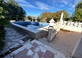  Landhuis in Sax met 28.000m2 Grondstuk in Real Estate Alicante