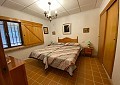  Landhuis in Sax met 28.000m2 Grondstuk in Real Estate Alicante
