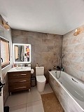 Schöne Villa in Yecla in Real Estate Alicante