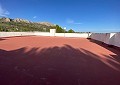 Villa in Sax mit unglaublicher Aussicht in Real Estate Alicante