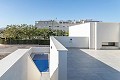Villa con piscina privada, 2 dormitorios y 2 baños in Real Estate Alicante