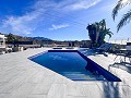 Charmante Villa met Zomerse Keuken en Gastenhuis op 15 Minuten van het Strand in Real Estate Alicante