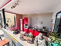 Charmante Villa met Zomerse Keuken en Gastenhuis op 15 Minuten van het Strand in Real Estate Alicante