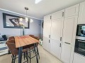 Charmante Villa met Zomerse Keuken en Gastenhuis op 15 Minuten van het Strand in Real Estate Alicante