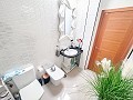 Charmante Villa met Zomerse Keuken en Gastenhuis op 15 Minuten van het Strand in Real Estate Alicante