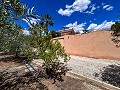 Prachtige villa met zwembad in Hondon De Los Frailes in Real Estate Alicante