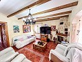 Prachtige villa met zwembad in Hondon De Los Frailes in Real Estate Alicante