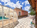 Prachtige villa met zwembad in Hondon De Los Frailes in Real Estate Alicante