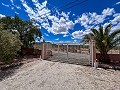 Prachtige villa met zwembad in Hondon De Los Frailes in Real Estate Alicante