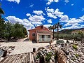 Prachtige villa met zwembad in Hondon De Los Frailes in Real Estate Alicante