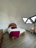Atemberaubendes geodätisches Haus mit 3 Schlafzimmern und 2 Bädern in Pinoso in Real Estate Alicante