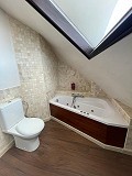 Atemberaubendes geodätisches Haus mit 3 Schlafzimmern und 2 Bädern in Pinoso in Real Estate Alicante