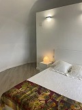 Atemberaubendes geodätisches Haus mit 3 Schlafzimmern und 2 Bädern in Pinoso in Real Estate Alicante