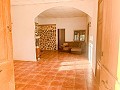 Magnifique ferme équestre hors réseau à Almansa in Real Estate Alicante