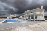 4-Bett-Luxus-Neubauvilla mit Grundstück und Pool in Real Estate Alicante