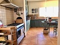 Exclusiva Villa Off-Grid en lo Alto de la Montaña en Villena in Real Estate Alicante