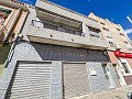 Magnifique Maison de Ville avec Opportunité d'Affaires à Elda in Real Estate Alicante