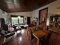 Precioso apartamento de 4 dormitorios y 2 baños Casa/Chalet en Urb Loma Bada in Real Estate Alicante