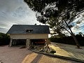 Precioso apartamento de 4 dormitorios y 2 baños Casa/Chalet en Urb Loma Bada in Real Estate Alicante
