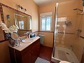 Belle villa de 3 chambres et 2 salles de bains avec piscine in Real Estate Alicante