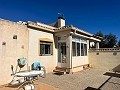Belle villa de 3 chambres et 2 salles de bains avec piscine in Real Estate Alicante