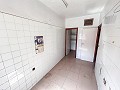 Gran Proyecto de Reforma con Opción de Comercio y 2 Apartamentos in Real Estate Alicante