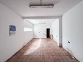 Gran Proyecto de Reforma con Opción de Comercio y 2 Apartamentos in Real Estate Alicante