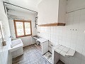 Gran Proyecto de Reforma con Opción de Comercio y 2 Apartamentos in Real Estate Alicante
