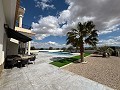 Jetzt bereit, Wow-Faktor Villa mit Pool, Gästehaus und Bar! in Real Estate Alicante