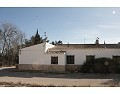 Maison de campagne de 2 chambres et 1 salle de bain à vendre à Lel, Pinoso. in Real Estate Alicante