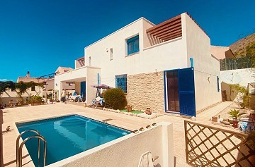 Lovely 3 Bedroom 2 Bathroom Villa in Las Kalendas, Fortuna.