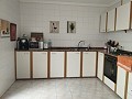 Casa adosada de 4 dormitorios y 2 plantas en Ayora in Real Estate Alicante
