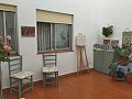 Casa adosada de 4 dormitorios y 2 plantas en Ayora in Real Estate Alicante