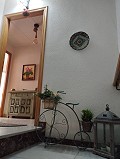 Casa adosada de 4 dormitorios y 2 plantas en Ayora in Real Estate Alicante