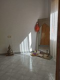 Casa adosada de 4 dormitorios y 2 plantas en Ayora in Real Estate Alicante