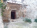 Casa adosada de 4 dormitorios y 2 plantas en Ayora in Real Estate Alicante