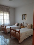 Casa adosada de 4 dormitorios y 2 plantas en Ayora in Real Estate Alicante
