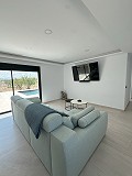 Prachtige nieuwbouwvilla met 3 slaapkamers en 2 badkamers in Pinoso in Real Estate Alicante