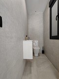 Prachtige nieuwbouwvilla met 3 slaapkamers en 2 badkamers in Pinoso in Real Estate Alicante