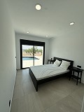 Prachtige nieuwbouwvilla met 3 slaapkamers en 2 badkamers in Pinoso in Real Estate Alicante