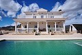 Belle villa de 4 chambres et 3 salles de bains à Pinoso. (Prix fixe) in Real Estate Alicante